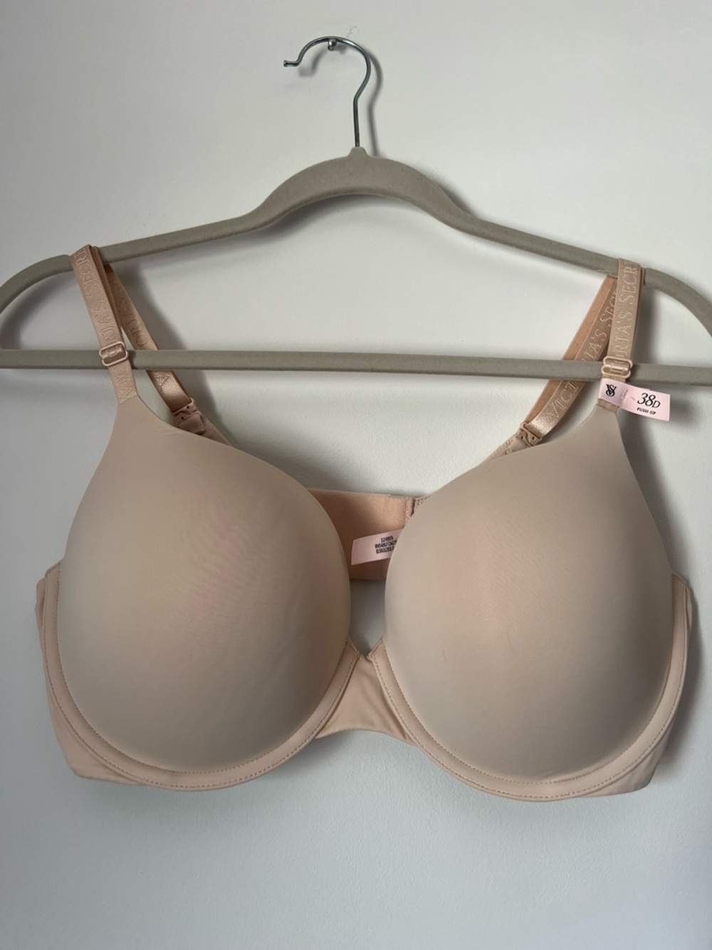 Victoria's Secret Smooth Nude Push-Up T-Shirt Bra - 38D NEW